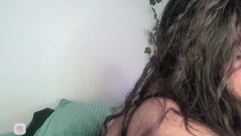 Sara IG   online show from December 16, 2024, 10:08 am