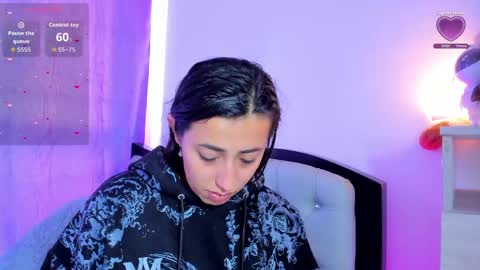 my_aleja_ online show from April 18, 2026, 11:47 am