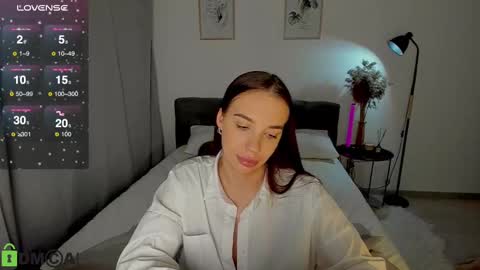 katie online show from December 9, 2024, 1:51 am