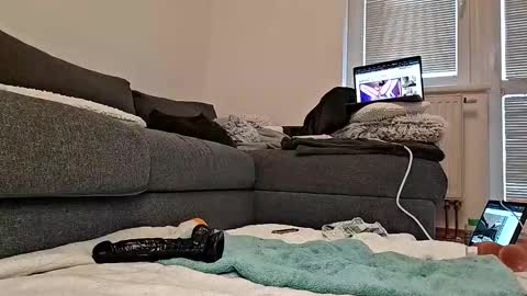 my_dirty_office online show from November 22, 2025, 6:56 am