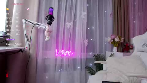 Poli online show from September 16, 2025, 2:12 am