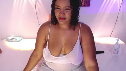 My Sweety Bom online show from May 15, 2026, 1:18 pm