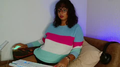 myamillor online show from April 19, 2026, 9:39 pm