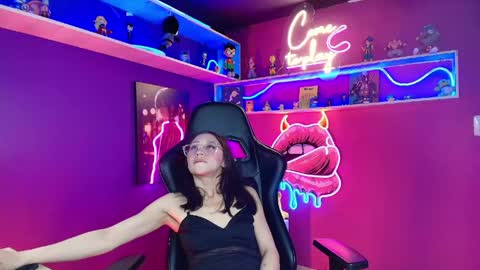 Milly Cute online show from March 11, 2026, 5:02 am