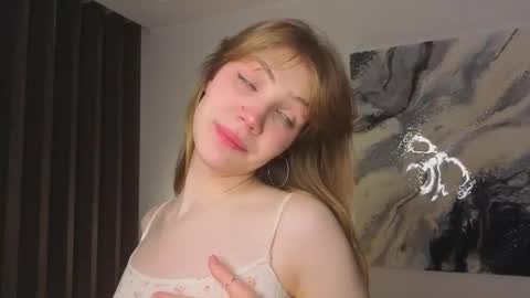 Mira  online show from December 14, 2025, 4:18 am