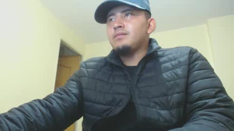 Snapshot of myke_andrade chatting on December 11, 2024, 12:02 am myke_andrade online show from December 11, 2024, 12:02 am