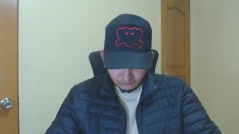 Snapshot of myke_andrade chatting on January 2, 2025, 3:05 am myke_andrade online show from January 2, 2025, 3:05 am
