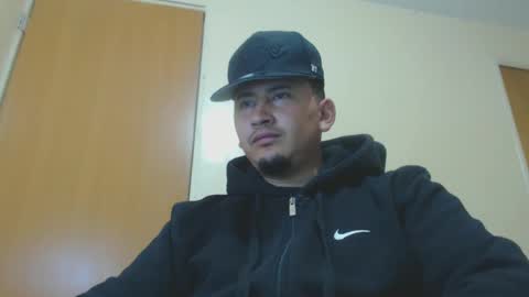 Snapshot of myke_andrade chatting on January 11, 2025, 3:55 am myke_andrade online show from January 11, 2025, 3:55 am