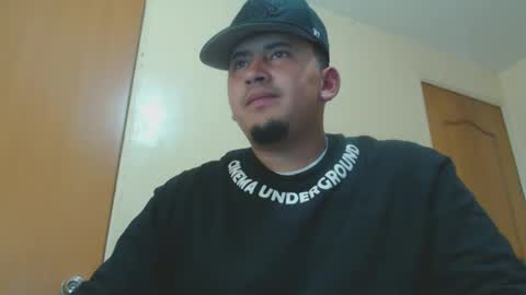 Snapshot of myke_andrade chatting on January 17, 2025, 7:08 am myke_andrade online show from January 17, 2025, 7:08 am