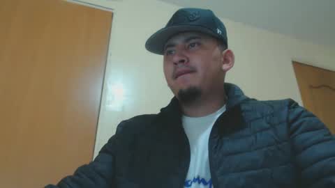Snapshot of myke_andrade chatting on January 18, 2025, 4:37 am myke_andrade online show from January 18, 2025, 4:37 am