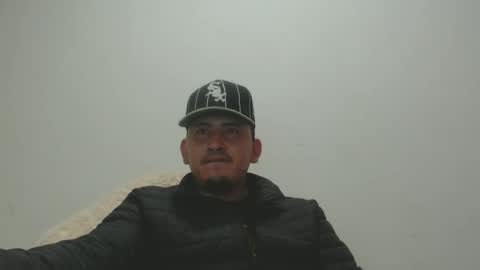 Snapshot of myke_andrade chatting on February 25, 2025, 6:03 am myke_andrade online show from February 25, 2025, 6:03 am