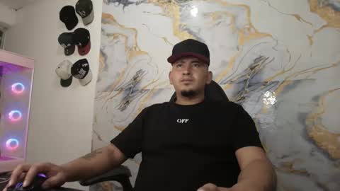 Snapshot of myke_andrade chatting on February 10, 2026, 5:55 am myke_andrade online show from February 10, 2026, 5:55 am