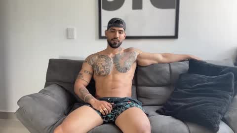 Myke esthetic online show from March 9, 2025, 4:00 pm