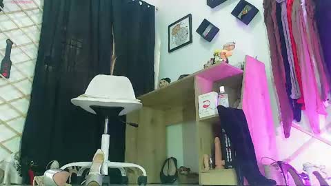 Snapshot of myla_sarah1 chatting on April 30, 2026, 8:57 pm myla sarah1 online show from April 30, 2026, 8:57 pm