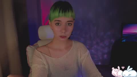 MylaFlores online show from January 6, 2025, 12:59 am