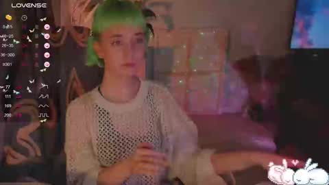 MylaFlores online show from February 21, 2025, 12:05 am