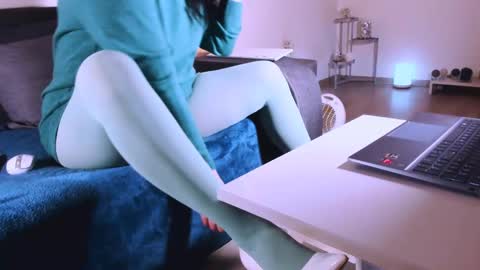 Anda online show from March 6, 2025, 10:15 pm