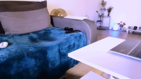 Anda online show from October 21, 2025, 9:54 am