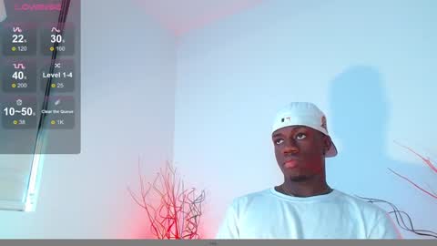 Mylo Wallace  online show from December 3, 2024, 5:55 pm