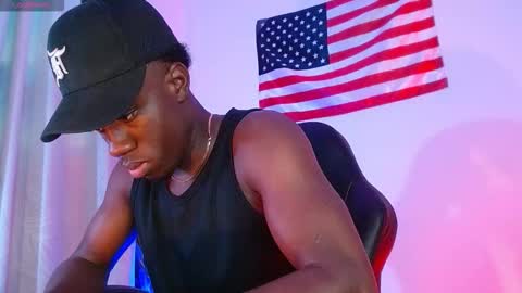 Mylo Wallace  online show from November 25, 2025, 8:42 pm