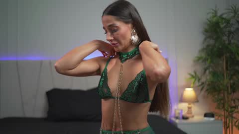 Miryam online show from December 3, 2024, 12:38 pm