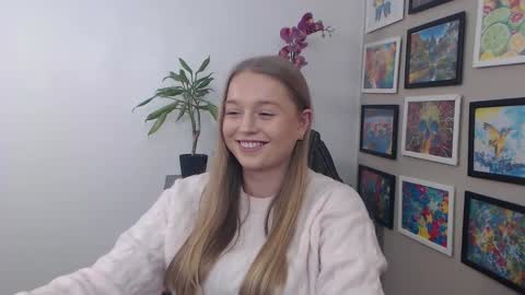 Erica online show from December 30, 2024, 1:14 pm