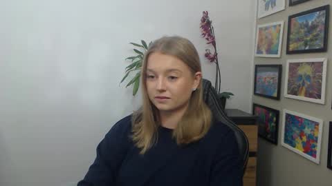 Erica online show from November 23, 2025, 12:27 pm