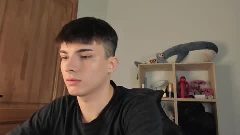 Evan Brown online show from November 20, 2025, 11:43 am