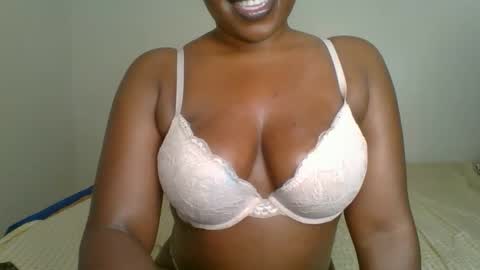 mystic_saucy online show from September 18, 2025, 6:32 pm