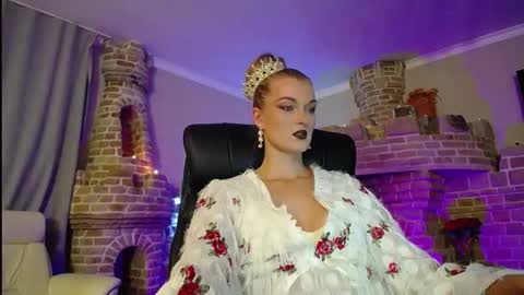 mysticvenus_ online show from October 7, 2025, 5:21 pm