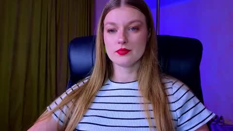 mysticvenus_ online show from February 22, 2026, 6:17 pm