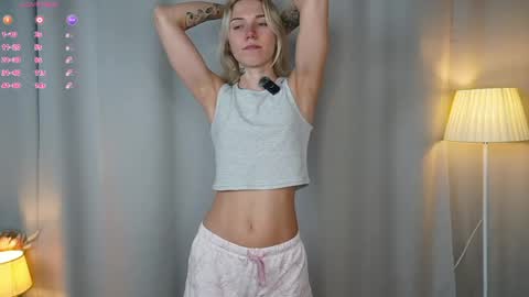 Snapshot of myviolet_rush chatting on June 9, 2026, 7:36 pm Olivia or just olive online show from June 9, 2026, 7:36 pm