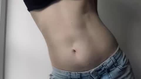 My wet hot spot online show from September 29, 2025, 6:29 am