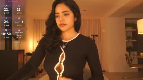 Nova online show from November 7, 2025, 8:31 pm