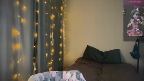 Vanessa and Julia  online show from February 21, 2025, 2:06 pm