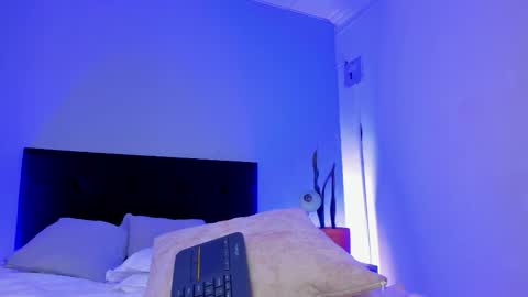 Snapshot of na_yeon_ chatting on October 15, 2025, 8:53 pm AMY online show from October 15, 2025, 8:53 pm