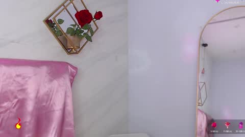 naamah_b online show from February 19, 2025, 2:44 pm