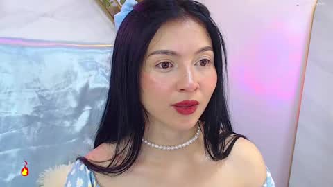 naamah_b online show from February 22, 2025, 2:52 pm