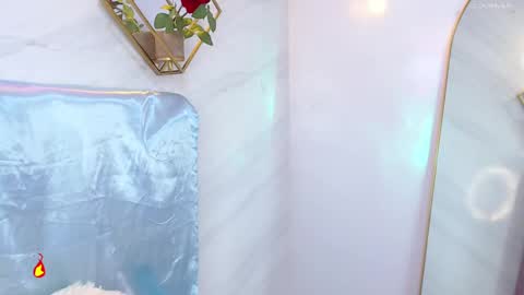 naamah_b online show from February 22, 2025, 5:57 pm