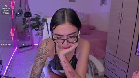 anny online show from December 16, 2024, 11:28 pm