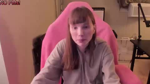 Natalie Marlo online show from September 17, 2025, 1:02 pm