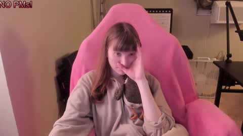 Natalie Marlo online show from October 1, 2025, 3:34 am