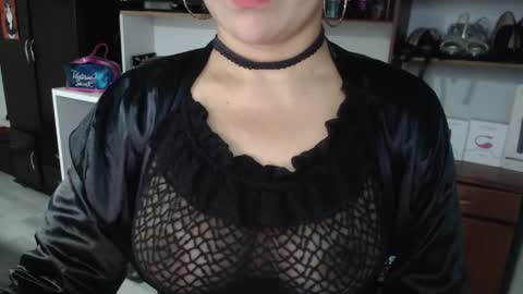 Snapshot of nadia_abaud chatting on February 8, 2025, 12:49 am Nadia online show from February 8, 2025, 12:49 am