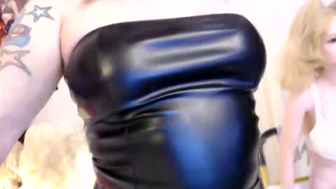 Snapshot of nadia_vixen chatting on May 15, 2026, 11:12 pm Nadia Vixen online show from May 15, 2026, 11:12 pm