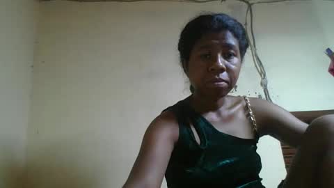 nadiasando online show from December 2, 2025, 8:08 am