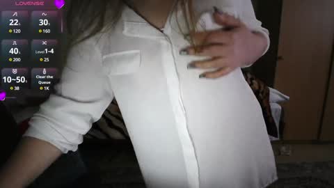 nadiiamorgun online show from January 20, 2025, 3:07 pm