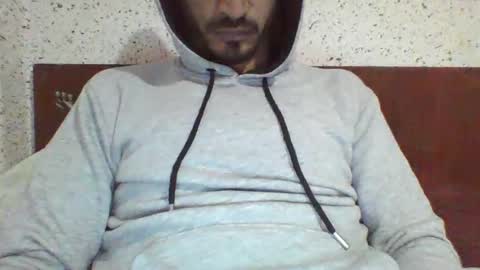 V online show from February 6, 2025, 6:02 pm