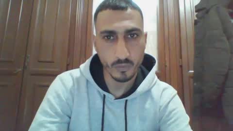 V online show from February 22, 2025, 11:35 am