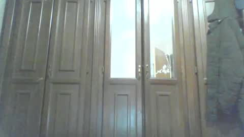 V online show from February 27, 2025, 5:58 pm