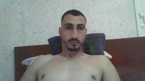 V online show from October 15, 2025, 9:09 am